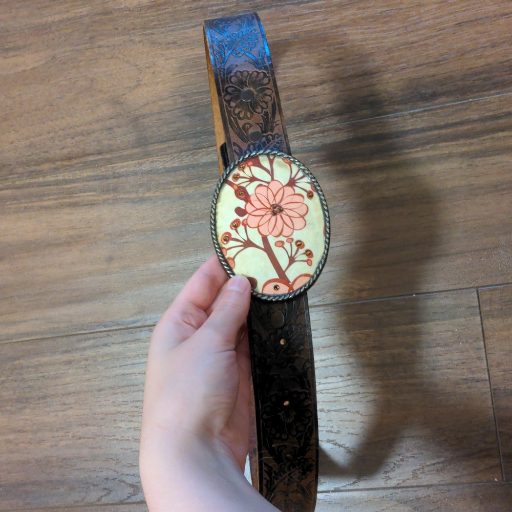 Vintage Brown Leather Belt Floral Buckle and Design